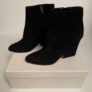 Sam Edelman / Wilson Wedge Ankle Bootie / Color: Black / Size: 7 1/2 / Suede